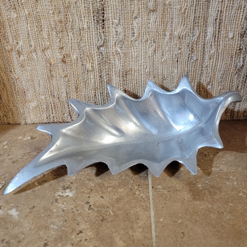 Vintage  Metal  Silver Tone Holly Leaf Dish Made in India